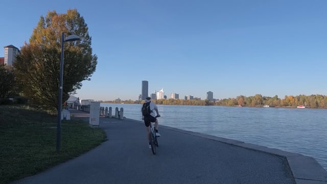 Virtual Cycle Ride Vienna - Sunset Night Ride by The Danube -Vienna