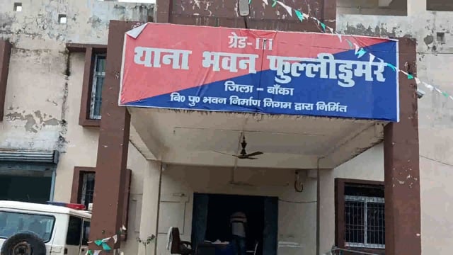 पुलिस ने दो एनबीडब्ल्यू वारंटी को गिरफ्तार कर भेजा जेल 