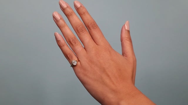 Luna Diamond Ring - Video
