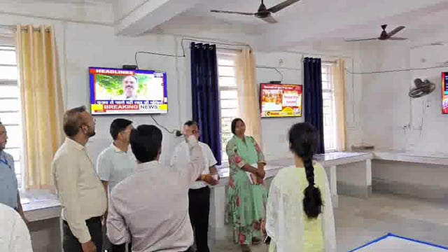 आईआरसी द्वारा हेल्पलाइन एवं मीडिया कोषांग का किया गया निरीक्षण