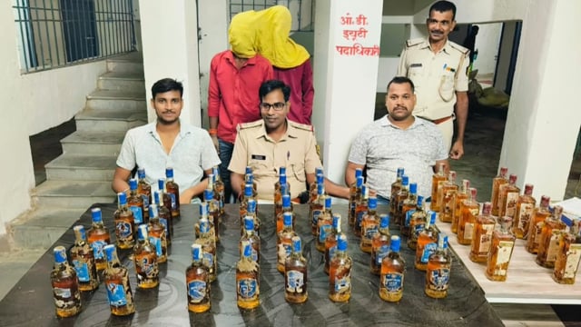 सिरदला पुलिस की बड़ी कार्रवाई 22.5 लीटर अंग्रेजी शराब के साथ दो गिरफ्तार