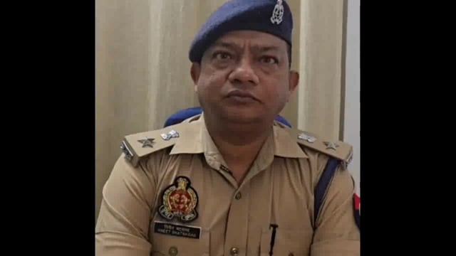 थाना हापुड़ नगर क्षेत्र के मौहल्ला जवाहरगंज निवासी कमल वर्मा की हत्या की घटना के संबंध में अपर पुलिस अधीक्षक की बाइट