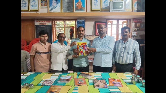 “वाचनातून विचारांची जागृती — आटपाडीत वाचन प्रेरणा दिन जल्लोषात”