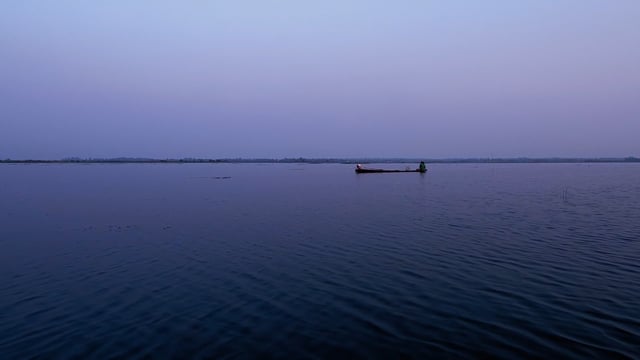 Nature Sounds - 1 Hour of Tropical Lakes in Thailand at Sunset