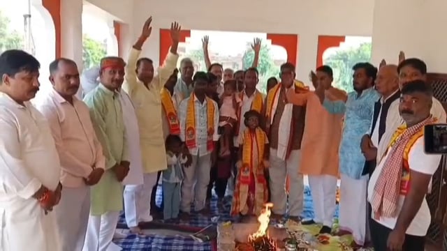 पूर्व जिलाध्यक्ष राणा सिंह के नेतृत्व में लगभग दर्जन पर लोगों की कराई गई घर वापसी,मिशनरी ने कराया था धर्म परिवर्तन