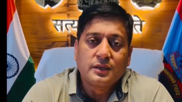 हरिद्वार! एस एस पी प्रमेंद्र सिंह डोभाल की और से समस्त जनपद वासियों को दीपावली की शुभकामनाएं!