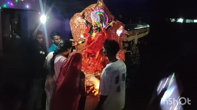 बेलहर में मां काली प्रतिमा का विसर्जन,सैकड़ों की संख्या में श्रद्धालु शामिल, जयकारों से गूंजा इलाका