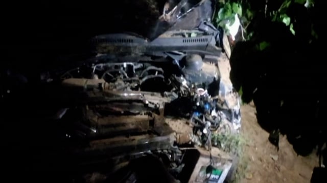 राया सड़क किनारे पैदल चल रहे युवक में कार ने मारी टक्कर दो हिस्सों में युवक का शरीर टूटा हुई दर्दनाक मौत