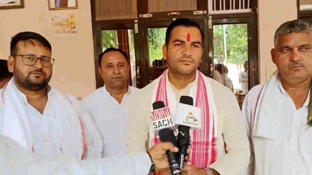 नरदेव चौधरी जी ने समस्त बृजवासी समस्त भारत वासियों को दी शुभकामनाएं 