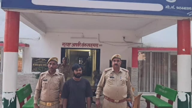 MANT- सुरीर पुलिस ने अवैध चाकू, के साथ एक युवक को किया गिरफ्तार,,