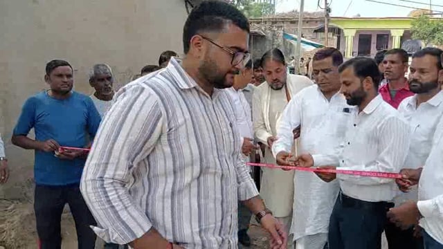 ज्वालापुर! विधायक इंजीo रवि बहादुर विधान सभा को मॉडल बनाने की और अग्रसर! कई सड़को का किया उद्घाटन!