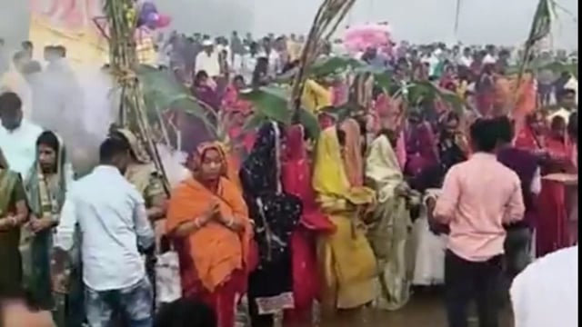  शांतिपूर्ण ढंग से संपन्न हुआ, चार दिवसीय छठ महापर्व, मंगलवार को उदयाचल सुर्य को अर्घ्य अर्पित कर किया समापन 