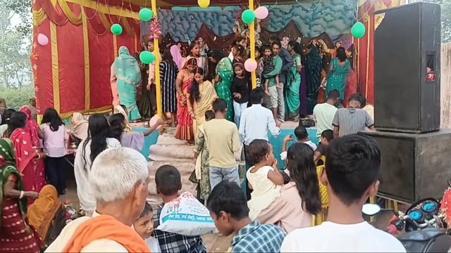 भगवान भास्कर की प्रतिमा स्थापित कर की गई पूजा अर्चना