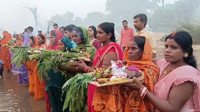 धूमधाम और भक्ति पूर्ण माहौल में संपन्न हुआ छठ महापर्व, लोगों ने एक दूसरे को दी शुभकामनाएं