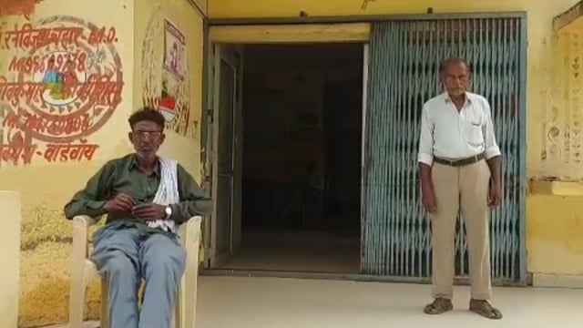 MANT- नगला ओहा वा,व भिदौनी में, स्वास्थ्य विभाग ने लगाया कैंप,की दवा वितरित,,