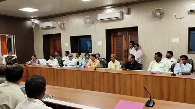 ➡️.....CBI ने तत्कालीन निलंबित IPS अधिकारी हरचरण सिंह भुल्लर के खिलाफ आय से अधिक संपत्ति का मामला दर्ज किया है। CBI ने भुल्लर को कथित तौर पर 5 लाख रुपये की रिश्वत लेते हुए गिरफ्तार किया था। हालाँकि, बाद में की गई तलाशी के दौरान CBI को 7.5 करोड़ रुपये नकद, 2.5 किलो सोने के आभूषण, 26 लग्जरी घड़ियाँ, महंगी कारें और अचल संपत्ति के दस्तावेज़ बरामद हुए। CBI  ने अब आय से अधिक संपत्ति का एक नया मामला दर्ज किया है, जिसमें आय के ज्ञात स्रोत से अधिक संपत्ति अर्जित करना शामिल है*