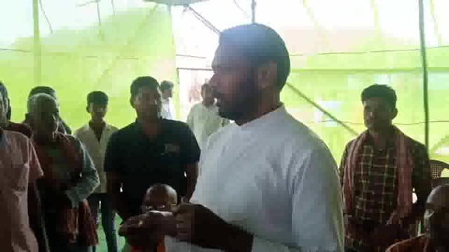 चुनाव कार्यालय उद्घाटन के मौके पर निर्दलीय प्रत्याशी मिठन यादव ने विरोधियों पर साधा निशाना देखिए पूरी रिपोर्ट 