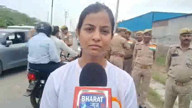 श्वेता वर्मा c o रिफाइनरी की अध्यक्षता रन फॉर unti का किया आयोजन sho अजय वर्मा si लोकेन्द्र सिंह व उनकी टीम रही मौजूद 