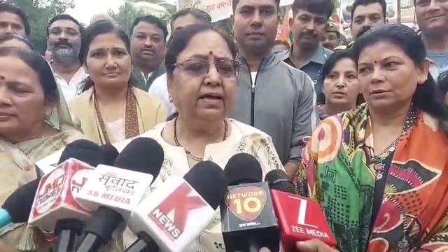 सरदार वल्लभभाई पटेल की 150वी जयंती मनाई और रन फॉर यूनिटी को हरी झंडी दिखाकर रवाना किया: बेबीरानी मौर्य मंत्री