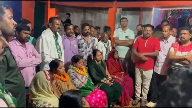 एनडीए चुनाव कार्यालय खेसर का बेंड बाजे के साथ धुमधाम से फीता काटकर समारोह पूर्वक किया गया उद्घाटन 