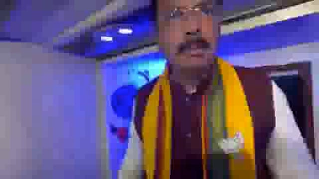 ➡️......बिहार, दरभंगा- टीवी चैनल पर लाइव चुनावी शो के दौरान मारपीट का मामला, 
बहस के बीच प्लूरल्स पार्टी की प्रमुख पुष्पम प्रिया ने लगाया आरोप कि बीजेपी विधायक ने उनके कार्यकर्ताओं को पिटवाया
बिहार का चुनाव है अभी देखते जाइए क्या-क्या होगा