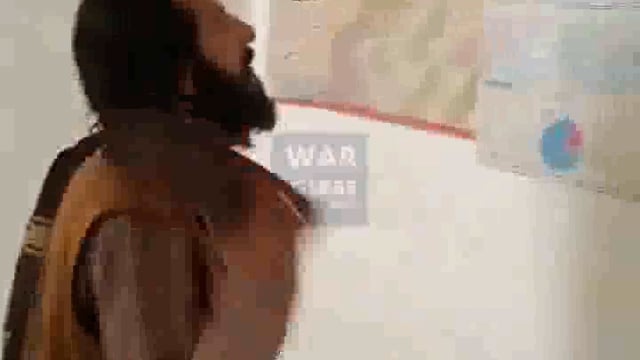 ➡️.....जिन्ना के देश में जिन्ना की हालत देखिए।अफगान समर्थित पाकिस्तानी तालिबान गुट HGB से जुड़े आतंकियों ने खैबर पख्तूनख्वा में एक सरकारी स्कूल पर कब्जा कर लिया।जिन्ना और अल्लामा इक़बाल की तस्वीरों के साथ देखिए कैसे पेश आ रहे हैं।*