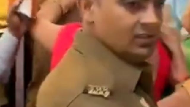 श्री बांके बिहारी मन्दिर परिसर में ड्यूटीरत पुलिसकर्मी से अकारण हुयी अभद्रता के सम्बन्ध में पुलिस अधीक्षक नगर मथुरा