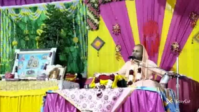 भगवान  भक्त को मुक्ति तो सरलता से दे देते हैं, लेकिन प्रेम बड़ी कठिनता से देते हैं,कृष्ण तत्ववेता श्री तेजस्वी दास जी