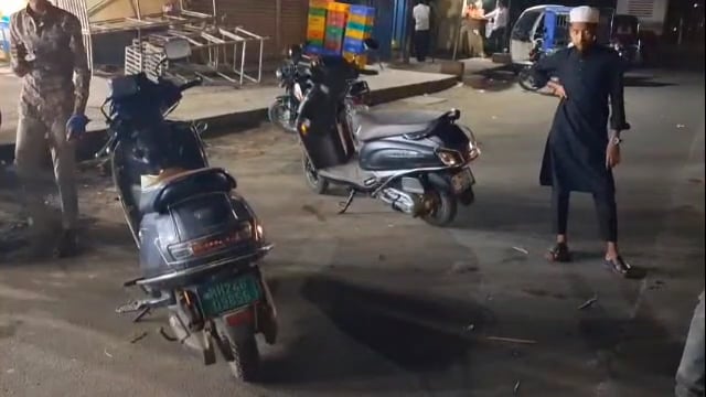 जळकोट रोड बनला अपघाताचा अड्डा,दोन स्कुटीची धडक,दोघे गंभीरजखमी