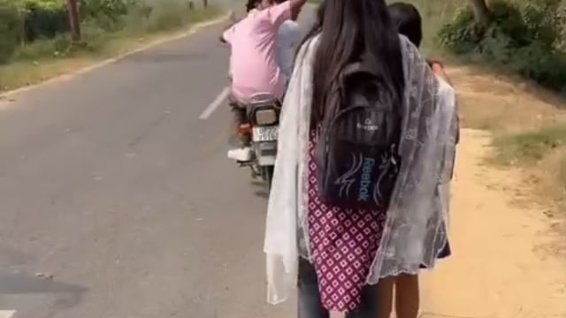 *कभी भी कोई आपात हो तुरंत सुरक्षित जगह पहुंचे 112 डायल करे*#latest_news 