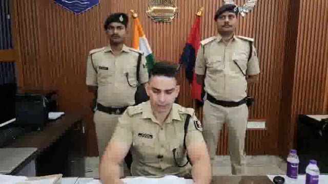 इस वक्त की बड़ी खबर ,फुलवारी शरीफ पटना से आ रही है ,दिनदहाड़े युवक की गोली मारकर हत्या