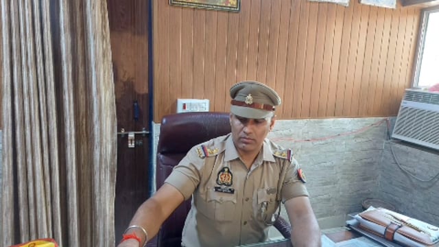 MANT- कोतवाली सुरीर पुलिस ने की ध्वनि यंत्रों की जांच,नियम बिरुद्ध पाए जाने पर,होगी सख्त कार्रवाई,,