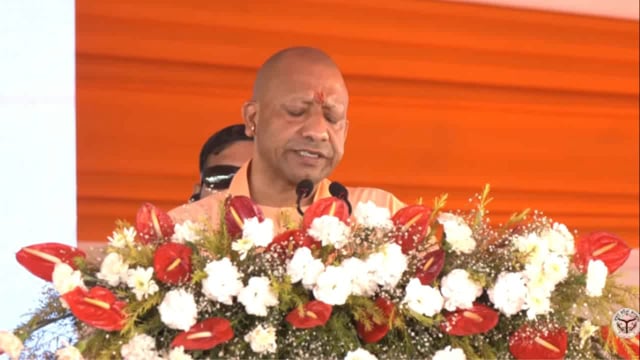 ➡️......यह महज संयोग नहीं इस वर्ष की शुरुआत में प्रयागराज में महाकुंभ का भी दर्शन किया था.  Barabanki