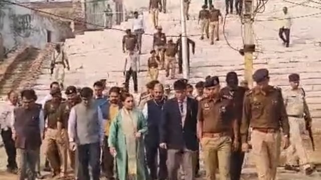 MANT- मथुरा में सुरक्षा व्यवस्था को लेकर, आल्हा अधिकारियों का निरीक्षण,,