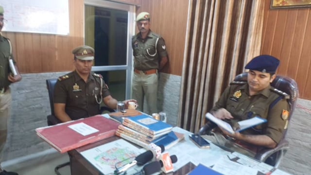 MANT- कोतवाली सुरीर का किया अर्धवार्षिक निरीक्षण, व अभिलेख,माल खाना, बेरको,व हेल्प डेस्क की जांच,,