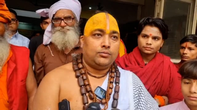 धर्म रक्षा संघ के राष्ट्रीय कार्यकारी अध्यक्ष महंत मोहिनी बिहारी शरण महाराज