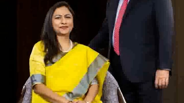 ➡️.....बहुत बडे श्रीमंत घराने की डाॅक्टर लडकी...और...साधारण घर का 10वी पास लडका,*
*क्या यह विवाह संबंध शक्य है??*
*पहली नजर मे यह जोडी उचित ही नही है❗️*
*परंतु शादी के बाद की अभी क्या स्थिति है....यह विडिओ मे देखे*
*आजकल सभी माता-पिता संबध बांधने से पहले मात्र...पैसा और एजुकेशन देखते है....ऐसे सभी लोगों को ये विडियो जरुर देखने और समझने की अत्यावश्यकता है*