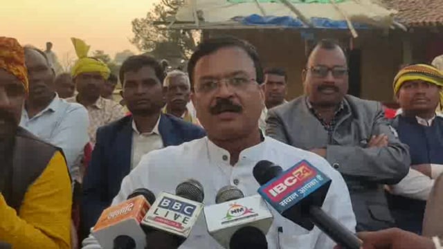  प्रतापपुर विधायक शकुंतला सिंह पोर्ते के जाति प्रमाण पत्र को लेकर पूर्व विधायक भानु प्रताप ने का कुछ कहा देखें पूरी खबर।