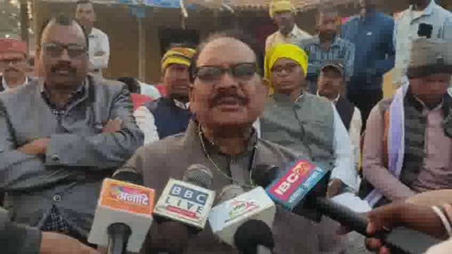  पूर्व विधायक व मंत्री डॉ.प्रेमसाय सिंह  टेकाम  ने विधायक शकुंतला सिंह पोर्ते के जाती प्रमाण पत्र को बताया फर्जी।