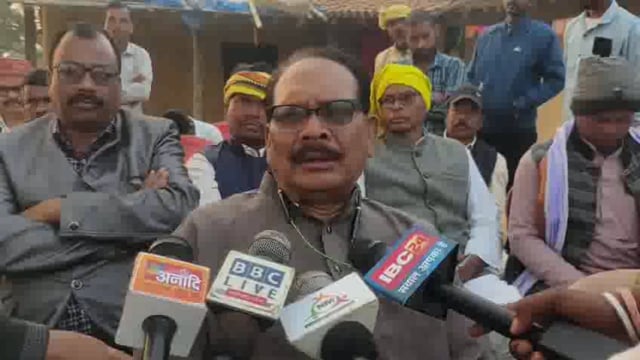  पूर्व विधायक व मंत्री डॉ.प्रेमसाय सिंह  टेकाम  ने विधायक शकुंतला सिंह पोर्ते के जाती प्रमाण पत्र को बताया फर्जी।