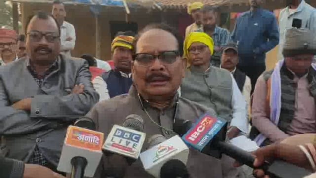  पूर्व विधायक व मंत्री डॉ.प्रेमसाय सिंह  टेकाम  ने विधायक शकुंतला सिंह पोर्ते के जाती प्रमाण पत्र को बताया फर्जी।