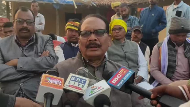  पूर्व विधायक व मंत्री डॉ.प्रेमसाय सिंह  टेकाम  ने विधायक शकुंतला सिंह पोर्ते के जाती प्रमाण पत्र को बताया फर्जी।