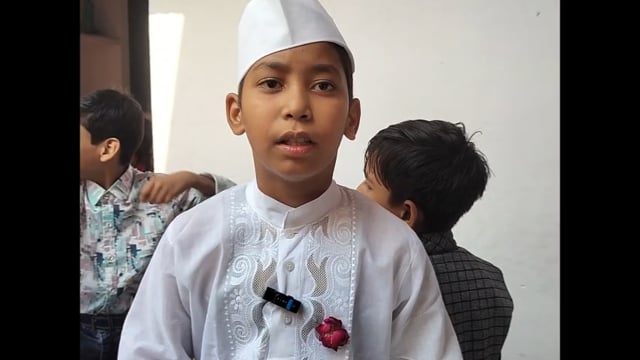 शाहजहांपुर में धूमधाम से मनाया गया बाल दिवस, स्कूलों में रंगारंग कार्यक्रम और बाल मेलों की धूम

जिले में बाल दिवस धूमधाम से मनाया गया। विभिन्न स्कूलों में बाल मेले, फैंसी ड्रेस, खेल और सांस्कृतिक कार्यक्रम हुए। बच्चों ने चाचा नेहरू, कलाम व अन्य महान हस्तियों का रूप धारण कर सबका मन जीता। कई स्कूलों में प्रतियोगिताएं व सम्मान समारोह भी हुए।