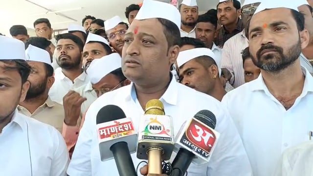 डॉ.  सप्तेश  जाधव यांचा नगराध्यक्ष पदासाठी  शिवसेनेकडून अर्ज दाखल 