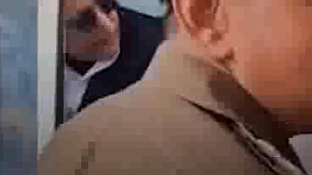 ➡️....आजम खान को एक बार फिर जेल भेजा गया है। दो पैन कार्ड के मामले में एमपी एमएलए कोर्ट ने आजम खान और उनके बेटे अब्दुल्लाह आजम को 7 साल की सजा सुनाई है। आजम और उनके बेटे को रामपुर जेल में रखा जाएगा। जेल जाने से पहले आज़म खान ने क्या कहा? सुनिए...*