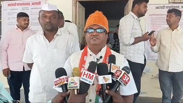 स्नेहजी  पोतदार  यांचा नगराध्यक्ष पदासाठी अर्ज दाखल 