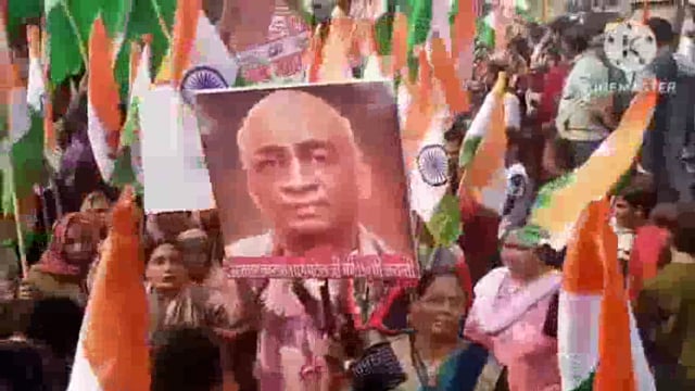 हजारों कार्यकर्ताओं के साथ दक्षिण विधानसभा की एकता पदयात्रा शुरू केंद्र मंत्री योगेंद्र उपाध्याय के साथ भारत माता के नार