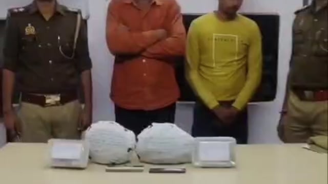 MANT- पुलिस की बड़ी कार्रवाई,दो तस्कर गिरफ्तार, 2 किलो 270 ग्राम अवैध गांजा, और 10460 रुपए बरामद,,