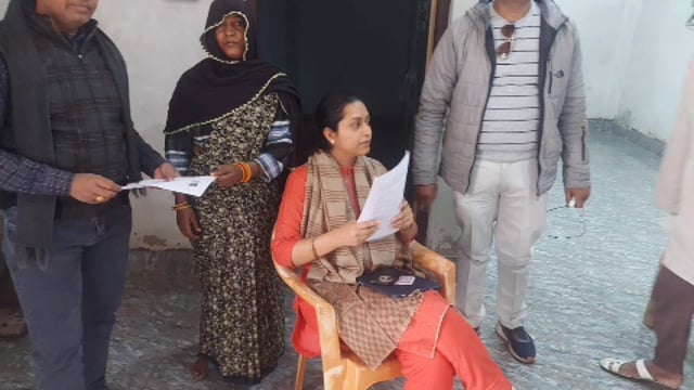   MANT-   गांव-गांव जाकर महिलाओं व पुरुषों को एस,आई,आर, फोरम के प्रति किया जागरूक -एस,डी,एम,मांट -श्रीमती रितु सिरोही,,