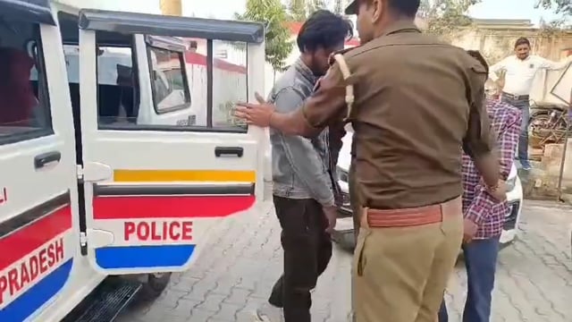 शाहजहांपुर कोतवाली पुलिस ने दो शातिर बाइक चोरों को दबोचा, चोरी की स्प्लेंडर प्लस बरामद